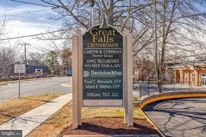 746 Walker Road #26, Great Falls, VA 22066 - Photo 4
