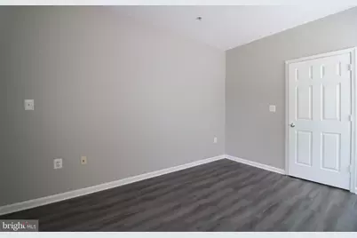 5117 Travis Edward Way #5117E, Centreville, VA 20120 - Photo 12