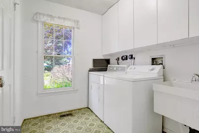 923 Harriman Street, Great Falls, VA 22066 - Photo 12