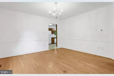 923 Harriman Street, Great Falls, VA 22066 - Photo 8