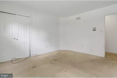 923 Harriman Street, Great Falls, VA 22066 - Photo 32
