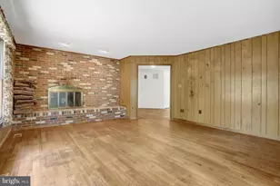 923 Harriman St, Great Falls, VA 22066 - Photo 20