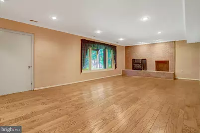 923 Harriman Street, Great Falls, VA 22066 - Photo 34