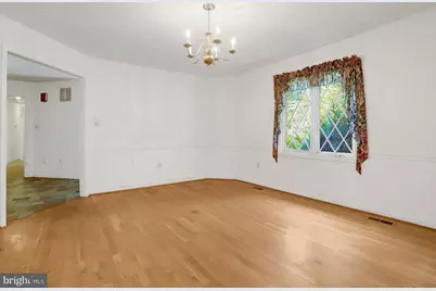 923 Harriman Street, Great Falls, VA 22066 - Photo 6