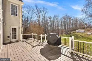 8138 Rondelay Ln, Fairfax Station, VA 22039 - Photo 44
