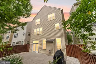 8352 Middle Ruddings Dr, Lorton, VA 22079 - Photo 68