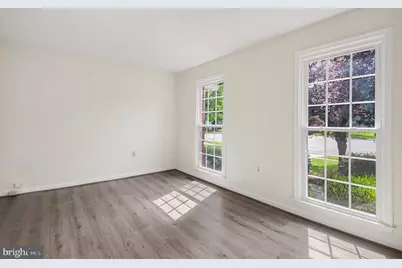 811 Autumn Breeze Court, Herndon, VA 20170 - Photo 6
