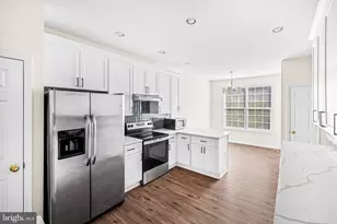 2902 Jessica Ct, Vienna, VA 22181 - Photo 14