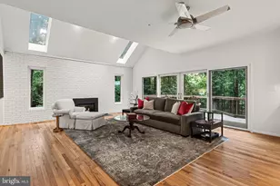 1950 Limb Tree Ln, Vienna, VA 22182 - Photo 14