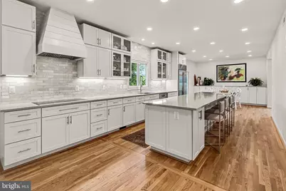 1950 Limb Tree Lane, Vienna, VA 22182 - Photo 8