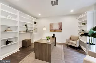 704 Blueberry Hill Rd, McLean, VA 22101 - Photo 38