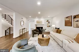 704 Blueberry Hill Rd, McLean, VA 22101 - Photo 4