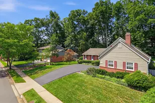 6012 Nassau Dr, Springfield, VA 22152 - Photo 2