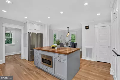 10526 Marbury Road, Oakton, VA 22124 - Photo 10