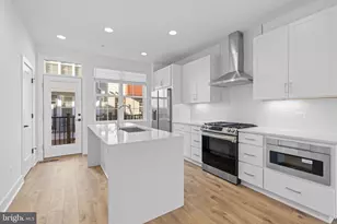 3104 Camber Pl, Falls Church, VA 22042 - Photo 2