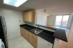 2726 Gallows Rd, Vienna, VA 22180 - Photo 2