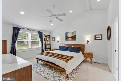 4525 Silas Hutchinson Drive, Chantilly, VA 20151 - Photo 8