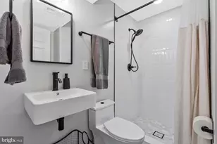 4525 Silas Hutchinson Dr, Chantilly, VA 20151 - Photo 18