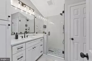 4525 Silas Hutchinson Dr, Chantilly, VA 20151 - Photo 10