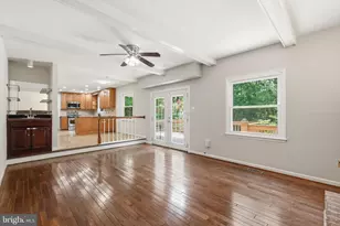 7316 Walnut Knoll Dr, Springfield, VA 22153 - Photo 8
