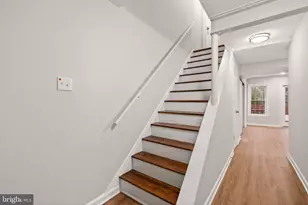 8219 Doctor Craik Ct, Alexandria, VA 22306 - Photo 26