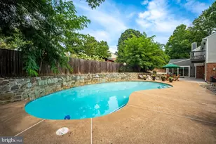 8354 Old Dominion Dr, McLean, VA 22102 - Photo 52