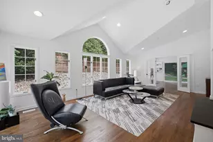 8354 Old Dominion Dr, McLean, VA 22102 - Photo 20