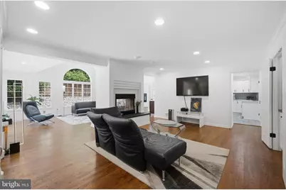 8354 Old Dominion Drive, McLean, VA 22102 - Photo 24