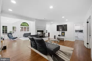 8354 Old Dominion Dr, McLean, VA 22102 - Photo 24