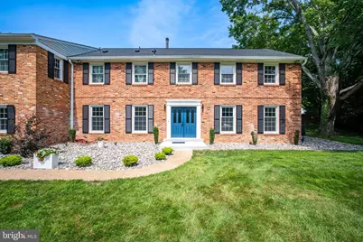 8354 Old Dominion Drive, McLean, VA 22102 - Photo 4