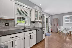 7331 Rolling Oak Ln, Springfield, VA 22153 - Photo 14