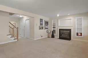 7441 Heatherfield Ln, Alexandria, VA 22315 - Photo 18
