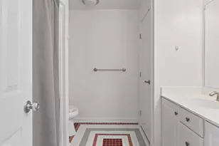 7441 Heatherfield Ln, Alexandria, VA 22315 - Photo 14