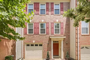 7441 Heatherfield Ln, Alexandria, VA 22315 - Photo 2