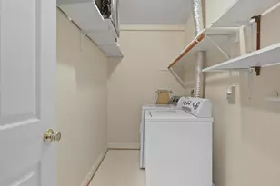 7441 Heatherfield Ln, Alexandria, VA 22315 - Photo 20