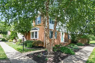 5265 Leestone Ct, Springfield, VA 22151 - Photo 2