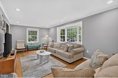 5265 Leestone Court, Springfield, VA 22151 - Photo 8