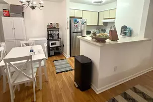 6955 Mary Caroline Cir, Alexandria, VA 22310 - Photo 4