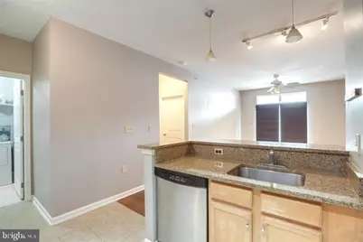 2665 Prosperity Avenue #403, Fairfax, VA 22031 - Photo 22