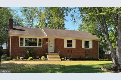 6807 Dean Drive, McLean, VA 22101 - Photo 2