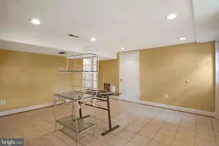 6807 Dean Dr, McLean, VA 22101 - Photo 20