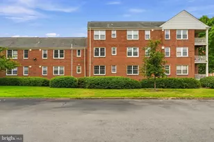 6610 E Wakefield Dr, Alexandria, VA 22307 - Photo 1