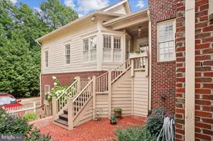 9870 Palace Green Way, Vienna, VA 22181 - Photo 68