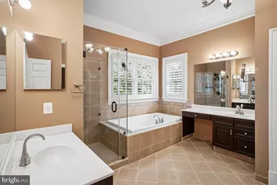9870 Palace Green Way, Vienna, VA 22181 - Photo 30