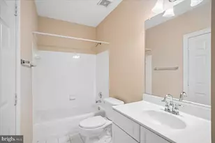 9870 Palace Green Way, Vienna, VA 22181 - Photo 58