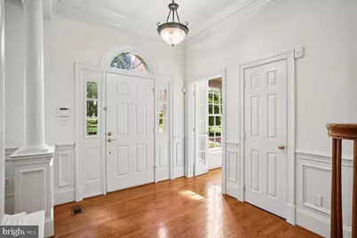 9870 Palace Green Way, Vienna, VA 22181 - Photo 2