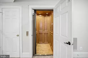 9870 Palace Green Way, Vienna, VA 22181 - Photo 34