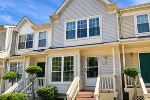 14133 Autumn Cir, Centreville, VA 20121 - Photo 2