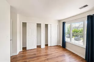 14133 Autumn Cir, Centreville, VA 20121 - Photo 12