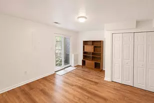 14133 Autumn Cir, Centreville, VA 20121 - Photo 18